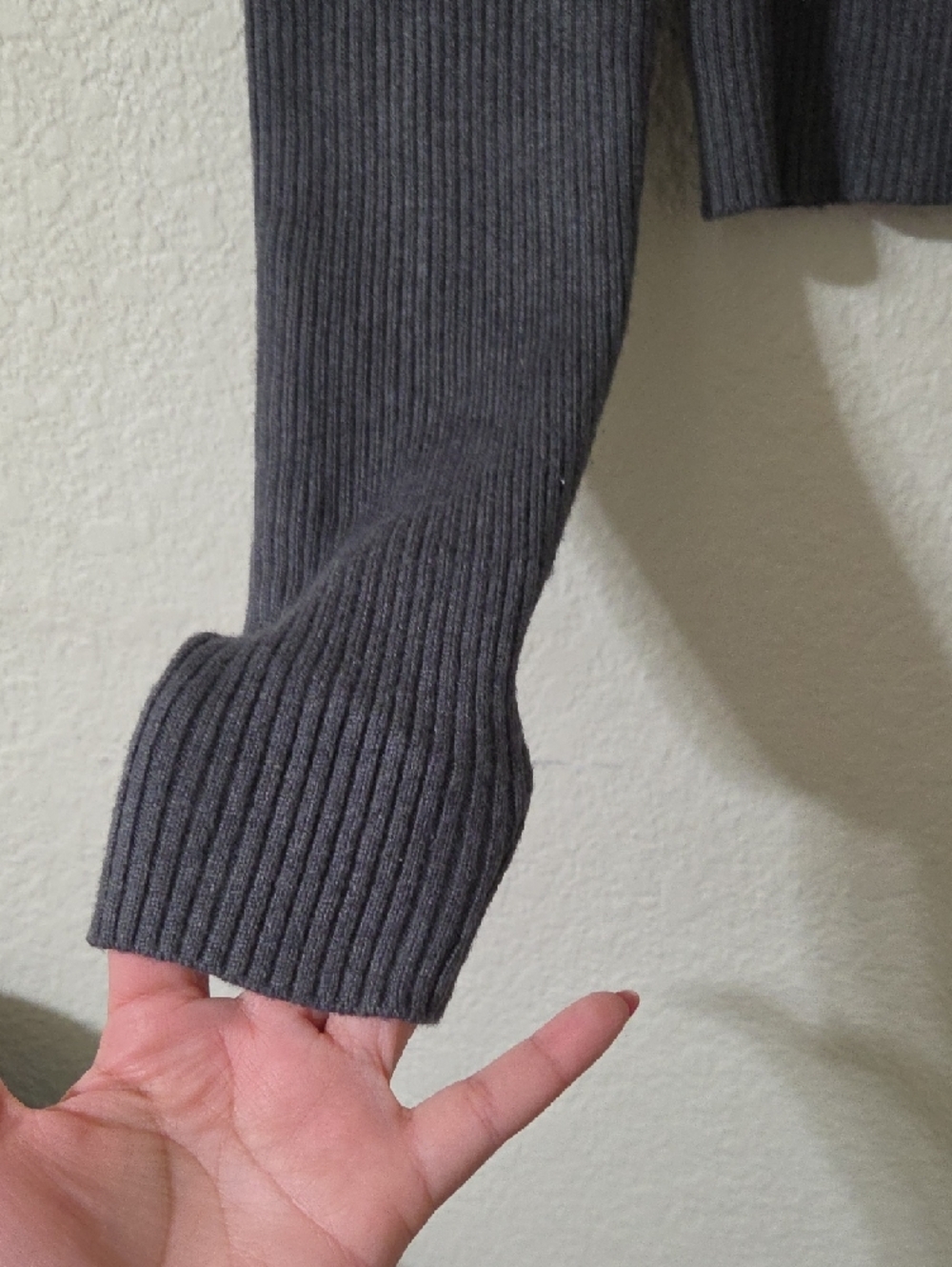 Zara Charcoal Gray Ribbed Heart Cutout Cardigan - Picture 5 of 7